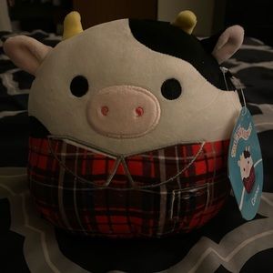 Connor the Cow Squishmallow